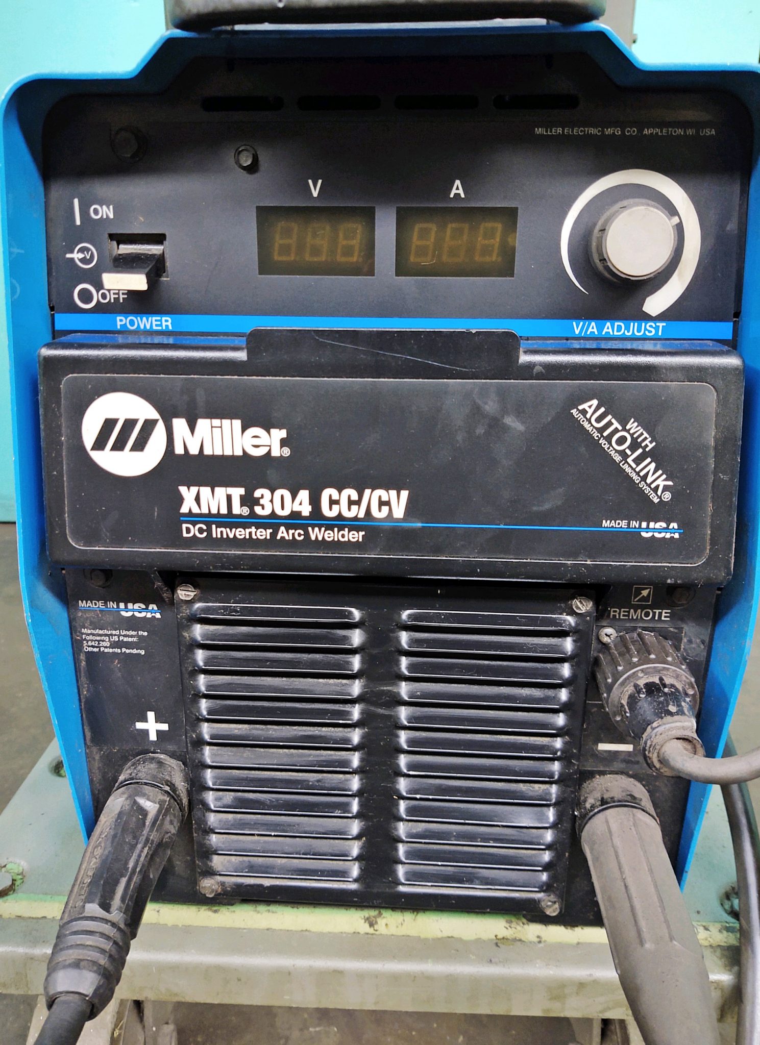 8906-Miller-XMT-304-ArcWelder-2